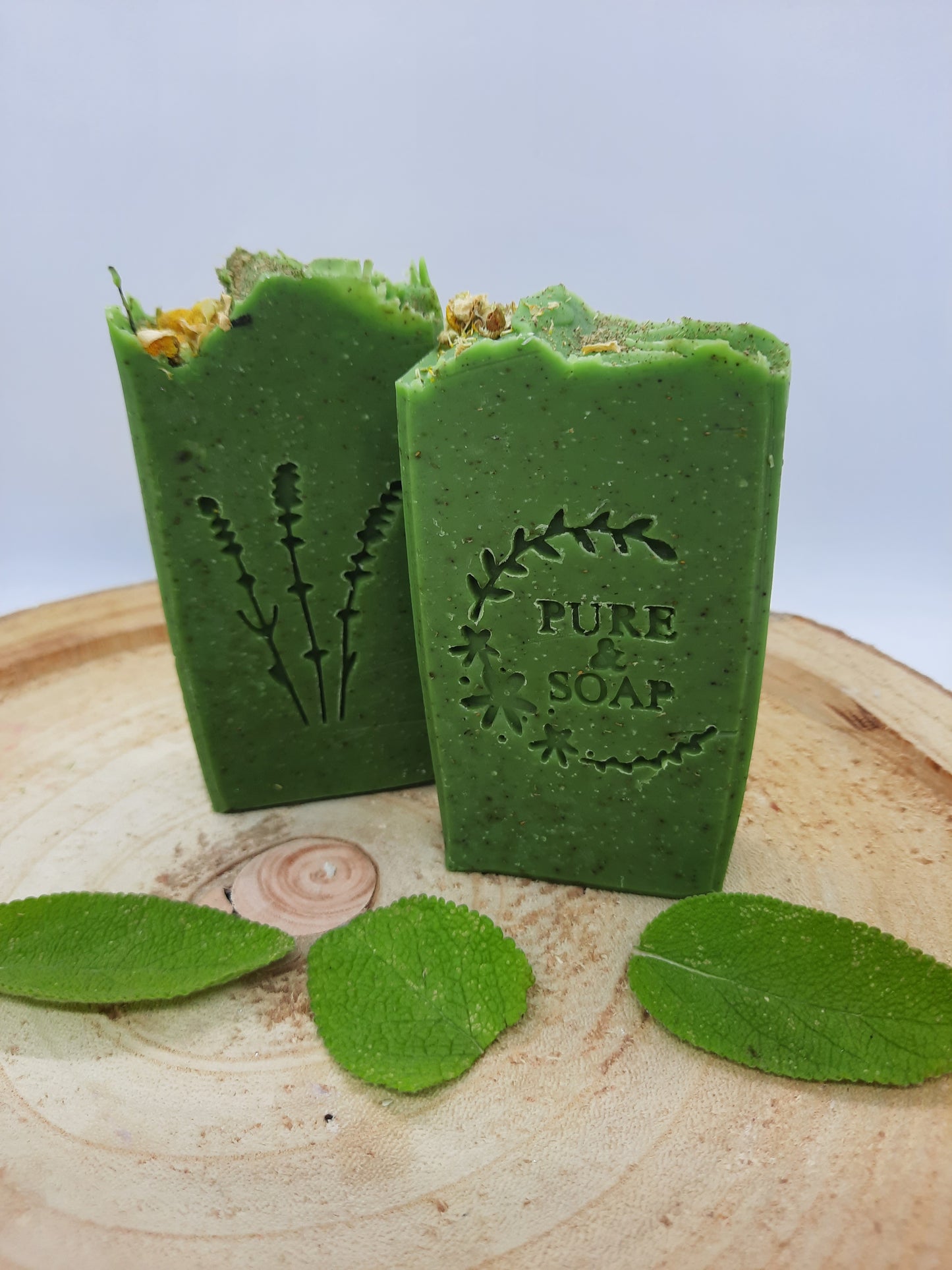 Wiesenkräuterseife mit Bienenwachs